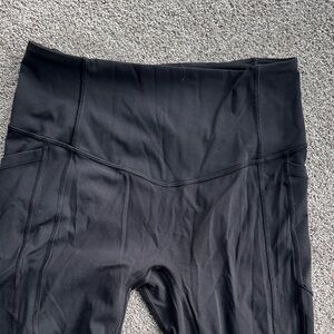 Black Lululemon High-Waisted Leggings